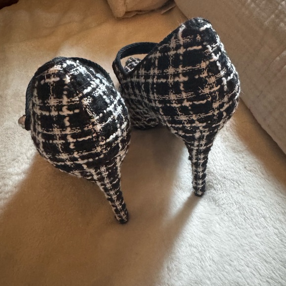 NWOT JF Ferrari Black and White Tweed Heels size 8 MARY JANES - Picture 4 of 5